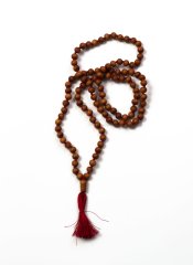 Чётки из сандала, 108 бусин / Индия